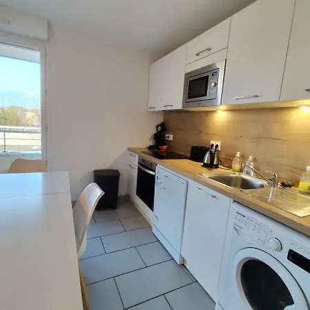 Apartment La Fraternite, 4 Chambres, 2 Parkings, 2 Salle D'eau, Wifi *