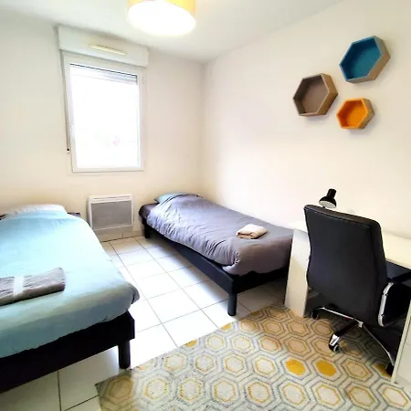 La Fraternite, 4 Chambres, 2 Parkings, 2 Salle D'eau, Wifi Apartment Poitiers